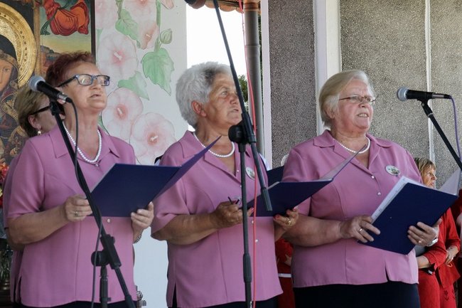 Seniorzy opanowali Świętą Górę - zdjęcia