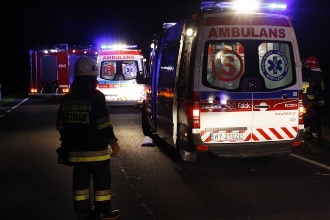 Nocne dachowanie - zdjęcia