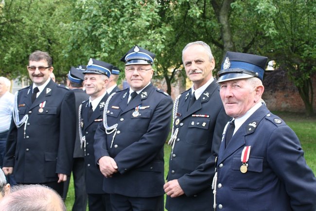 Witani z otwartymi rękoma - zdjęcia