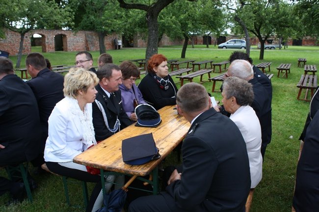 Witani z otwartymi rękoma - zdjęcia