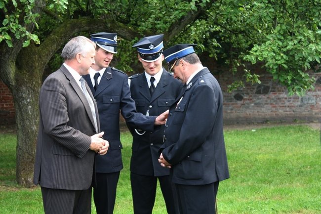 Witani z otwartymi rękoma - zdjęcia