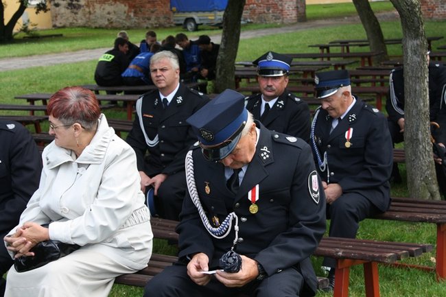 Witani z otwartymi rękoma - zdjęcia