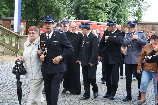 Witani z otwartymi rękoma - zdjęcia