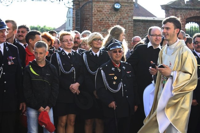 Witani z otwartymi rękoma - zdjęcia