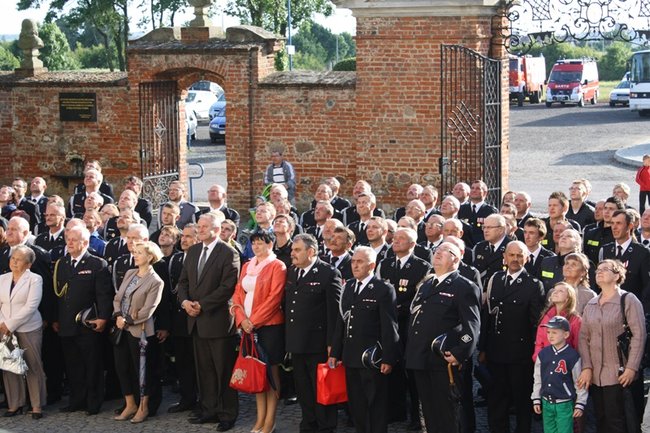 Witani z otwartymi rękoma - zdjęcia