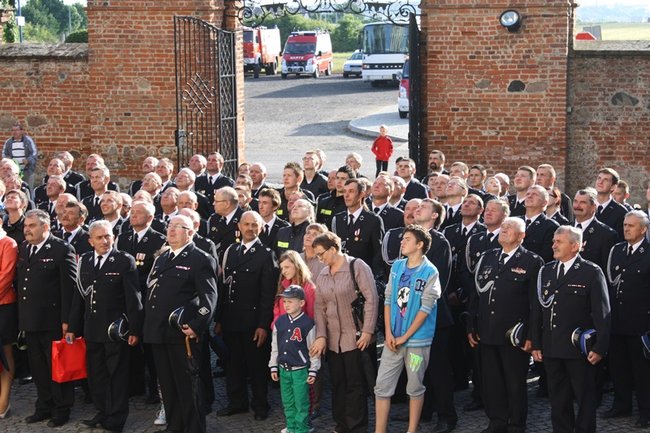 Witani z otwartymi rękoma - zdjęcia