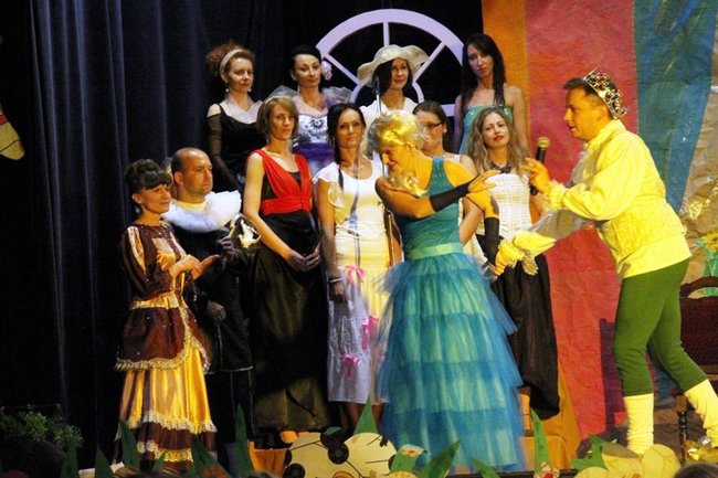 I żyli długo i szczęśliwie - zdjęcia