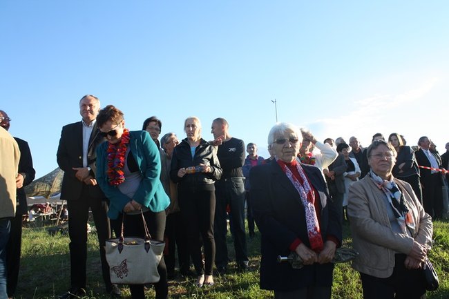 Puszczali wianki po stawie - zdjęcia