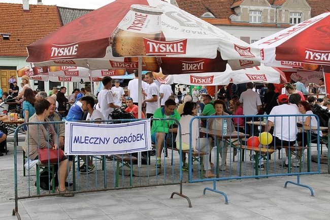 Impreza mlekiem płynąca - zdjęcia