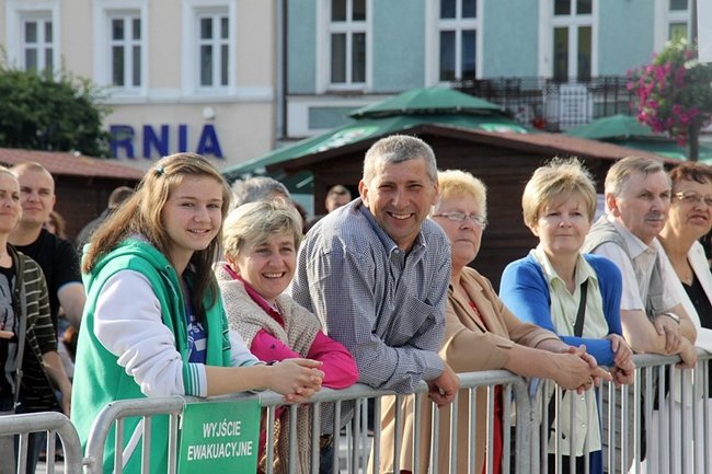 Impreza mlekiem płynąca - zdjęcia