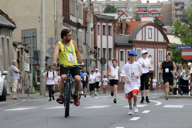 Pobiegli ulicami Gostynia - zdjęcia