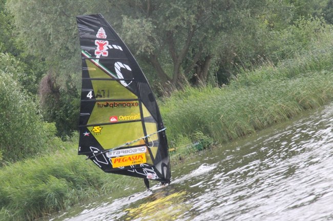 Przy pełnym wietrze - zdjęcia