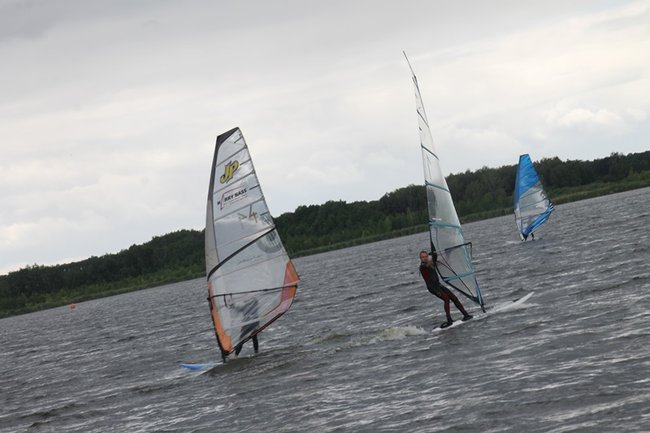 Przy pełnym wietrze - zdjęcia