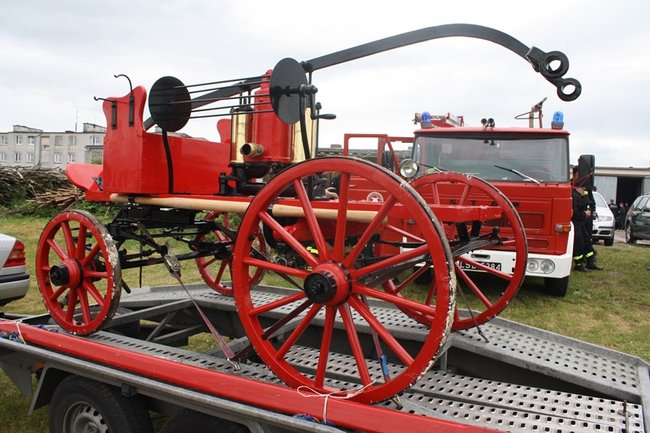 Rywalizowali w deszczu