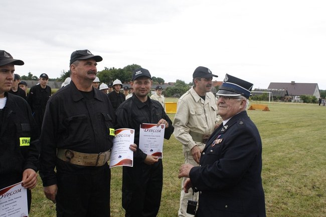 Rywalizowali w deszczu