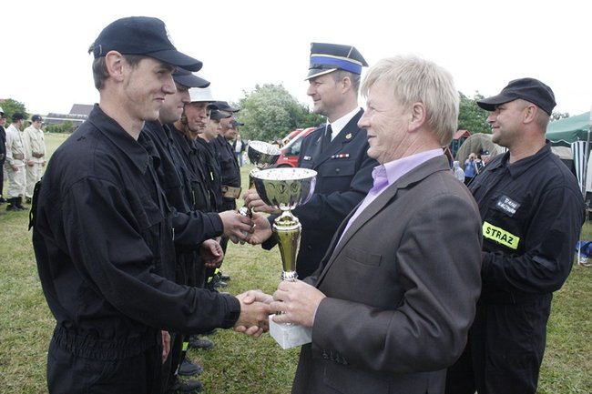 Rywalizowali w deszczu