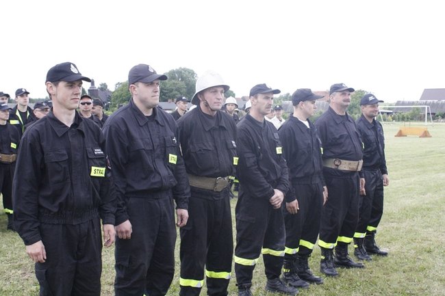 Rywalizowali w deszczu