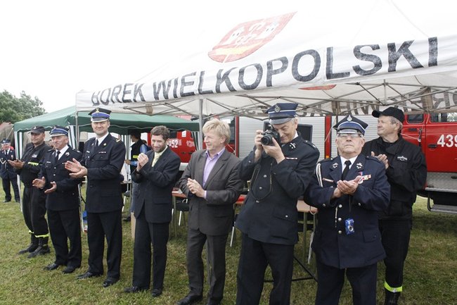 Rywalizowali w deszczu