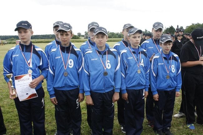 Rywalizowali w deszczu