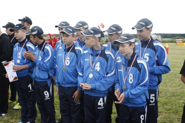 Rywalizowali w deszczu