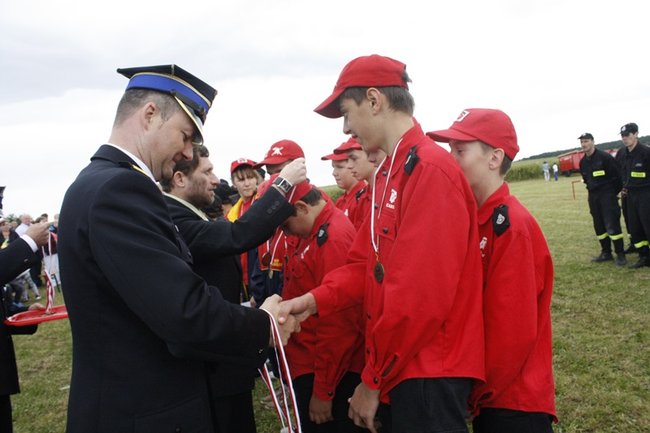 Rywalizowali w deszczu