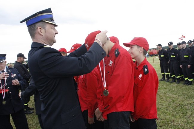 Rywalizowali w deszczu