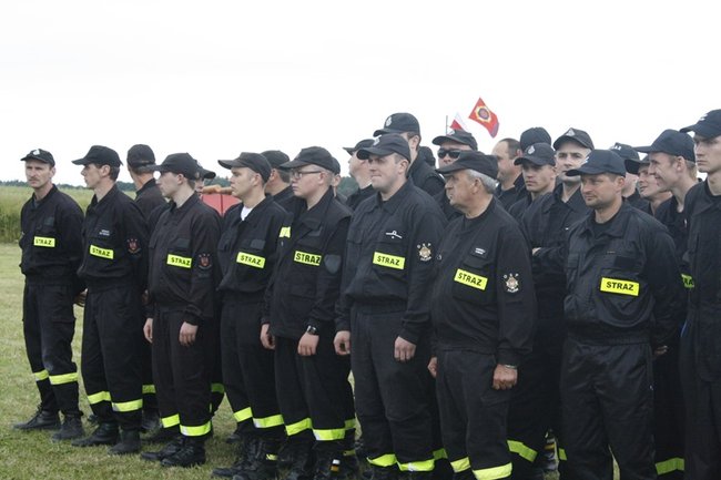 Rywalizowali w deszczu