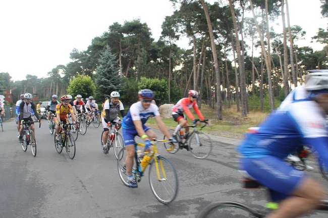 Pokonają 200 km rowerem - zdjęcia