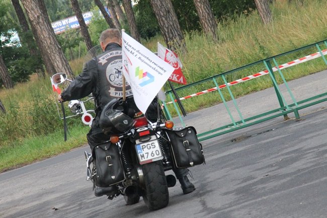 Pokonają 200 km rowerem - zdjęcia