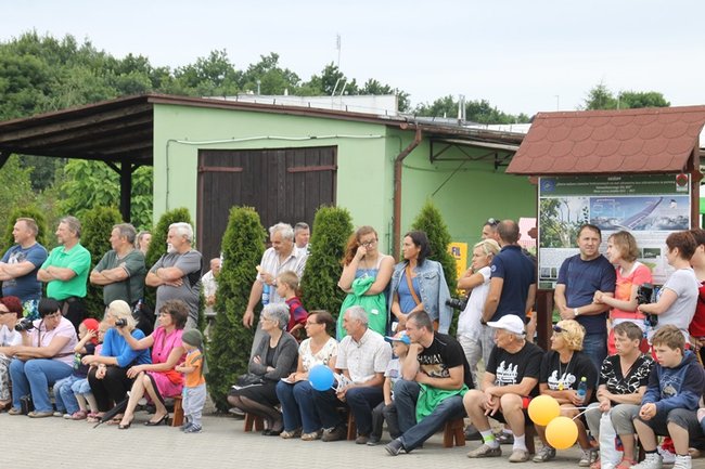 Setki rowerzystów na trasie