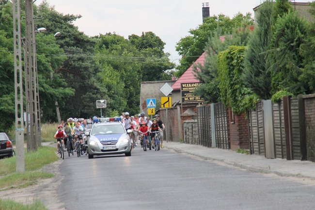 Setki rowerzystów na trasie