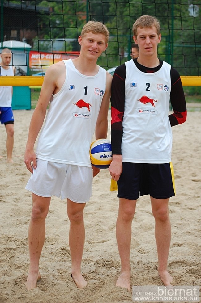 Siatkarskie emocje na plaży - zdjęcia