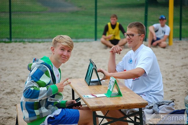 Siatkarskie emocje na plaży - zdjęcia