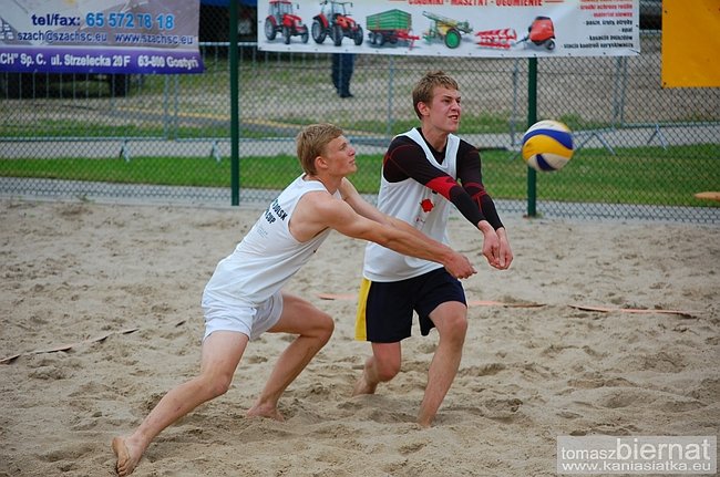 Siatkarskie emocje na plaży - zdjęcia