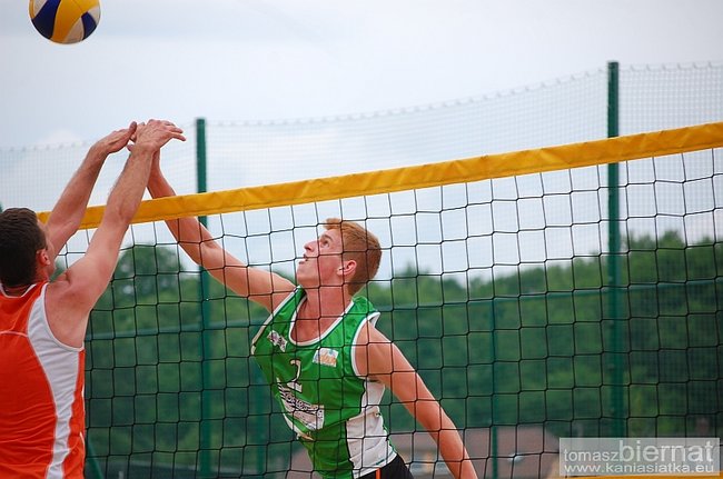 Siatkarskie emocje na plaży - zdjęcia