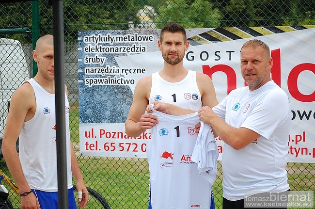 Siatkarskie emocje na plaży - zdjęcia