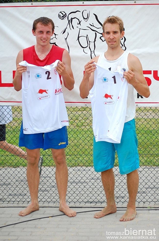 Siatkarskie emocje na plaży - zdjęcia