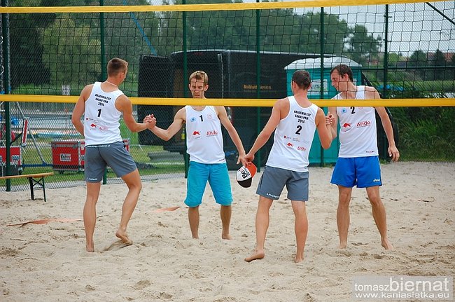 Siatkarskie emocje na plaży - zdjęcia