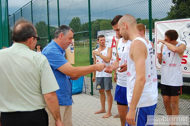 Siatkarskie emocje na plaży - zdjęcia