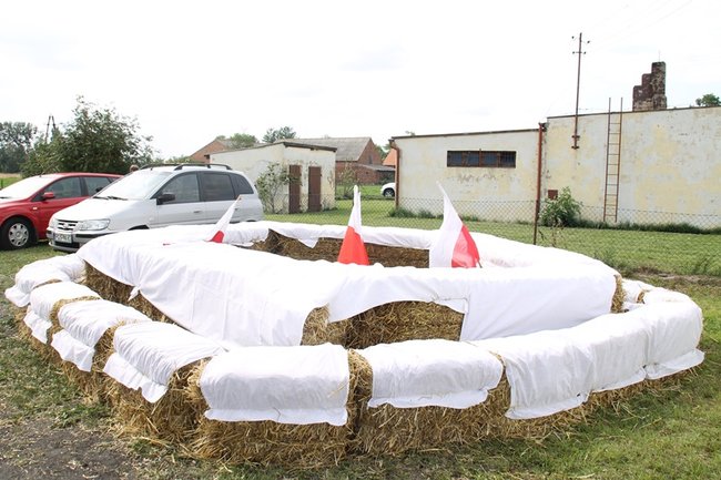 Pogadanka przy okrągłym stole - zdjęcia