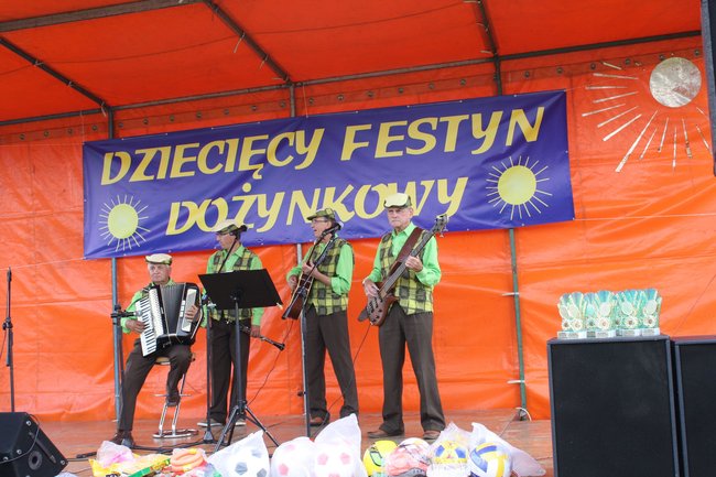 Festyn zamisat dożynek - zdjęcia