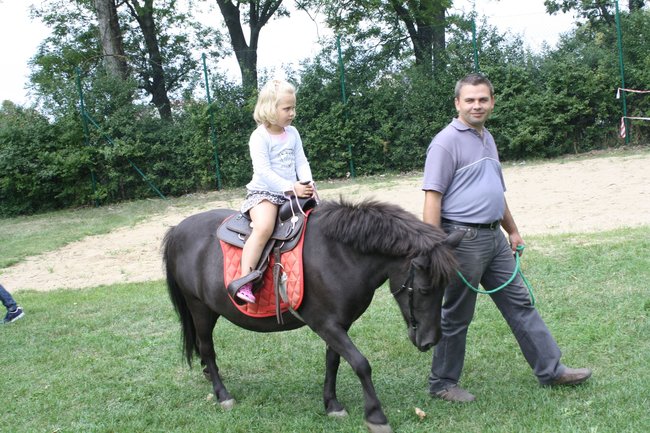 Tłumy na zawodach  - zdjęcia