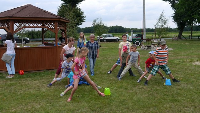 Dożynki z bukietami kwiatów - zdjęcia