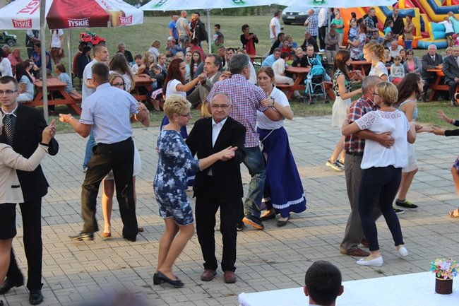 Tańczyli jak im zagrała - zdjęcia