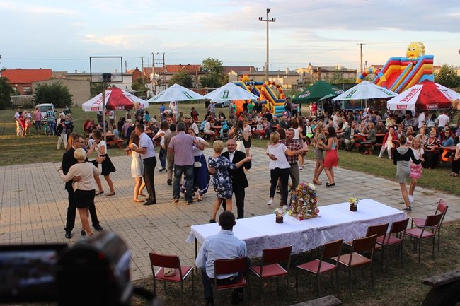 Tańczyli jak im zagrała - zdjęcia