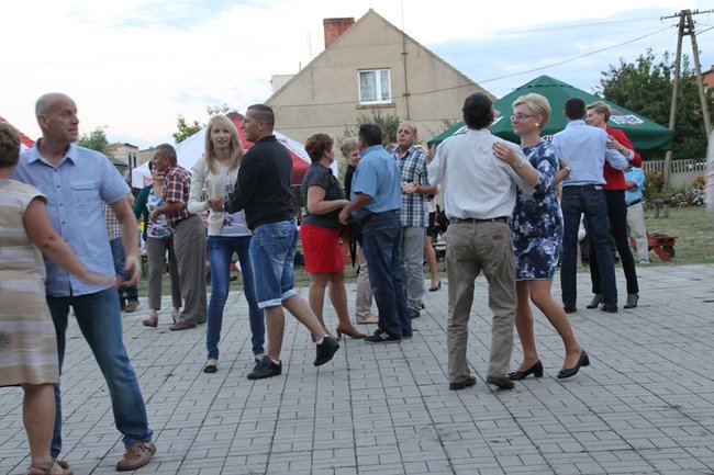 Tańczyli jak im zagrała - zdjęcia