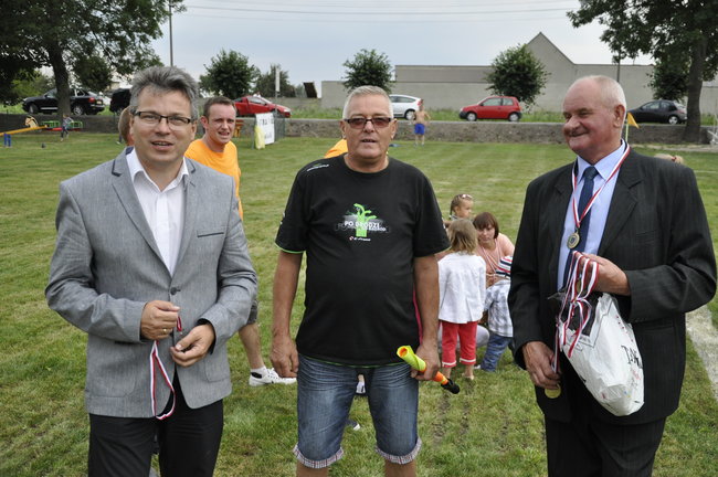 Uroczyście i na sportowo - zdjęcia