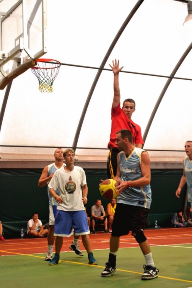 Pogorzela stolicą kosza - zdjęcia