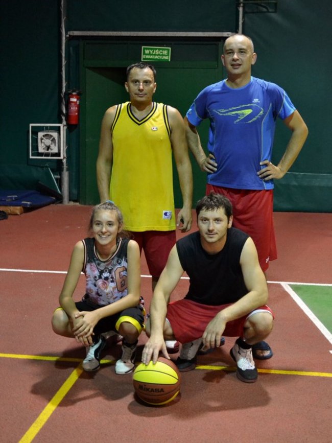 Pogorzela stolicą kosza - zdjęcia