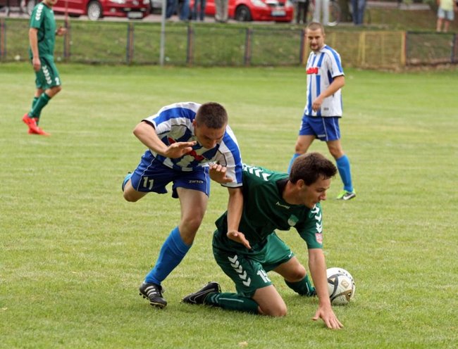 Wygrana okupiona kartkami - zdjęcia